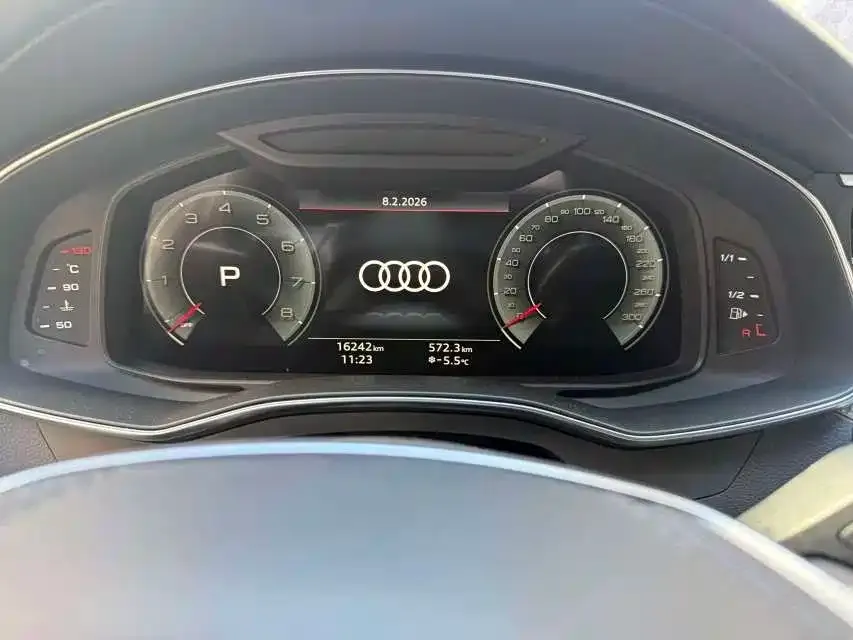 Audi A6L 2024 из CN, фото 2