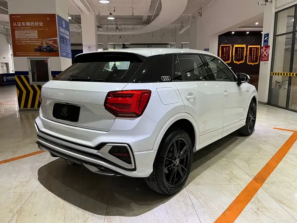 Audi Q2L 2022 из CN, фото 6