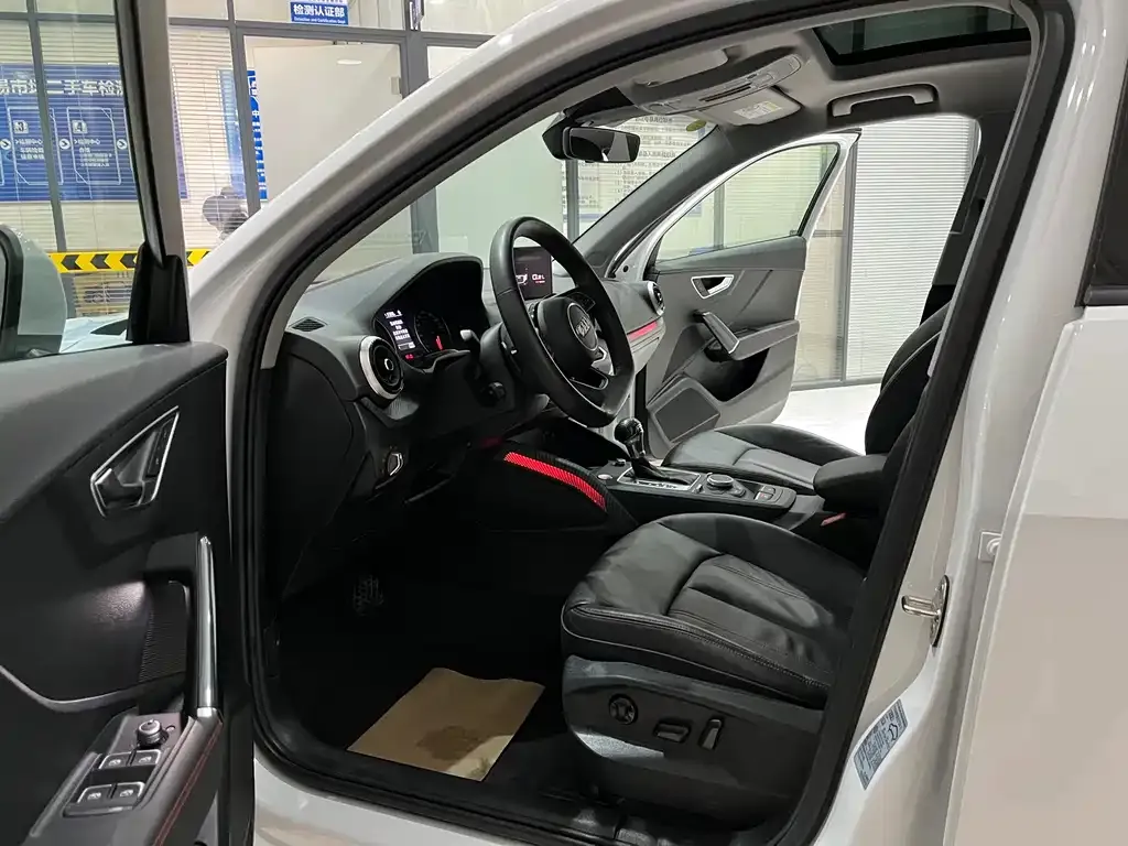 Audi Q2L 2022 из CN, фото 4