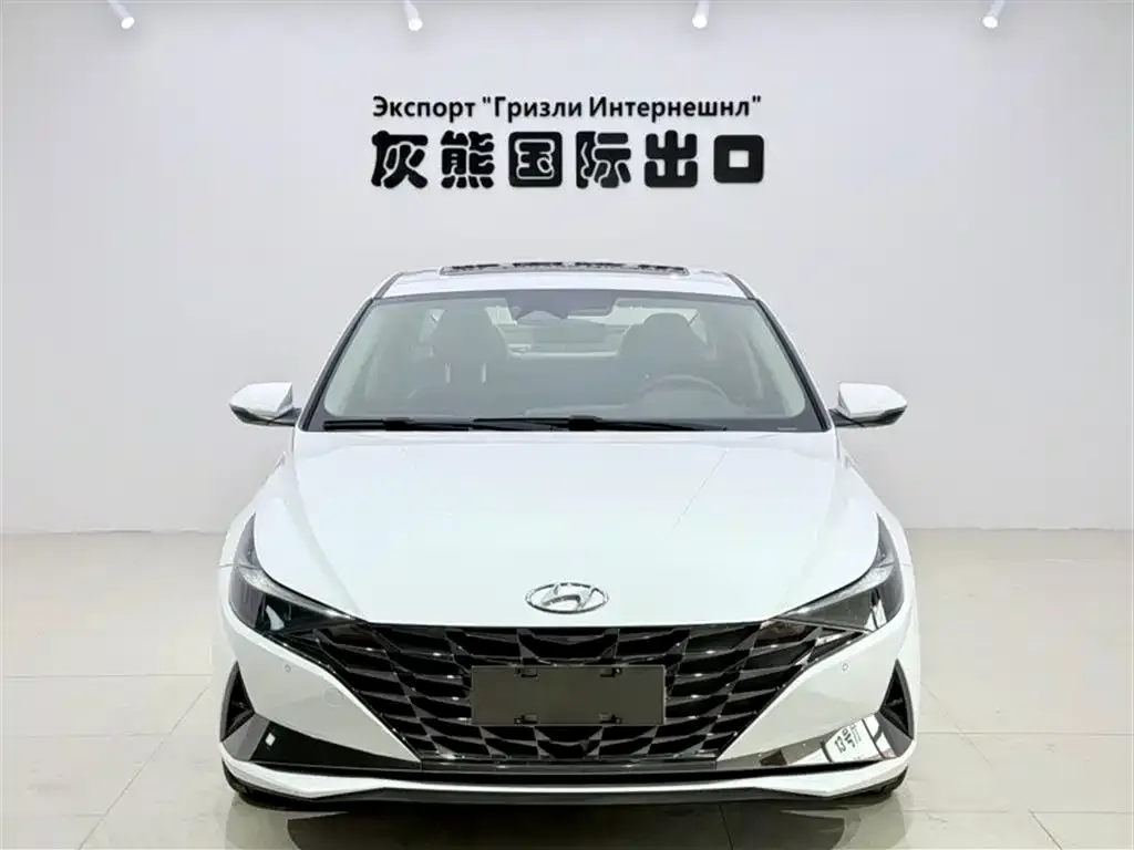Hyundai Elantra — фото 6