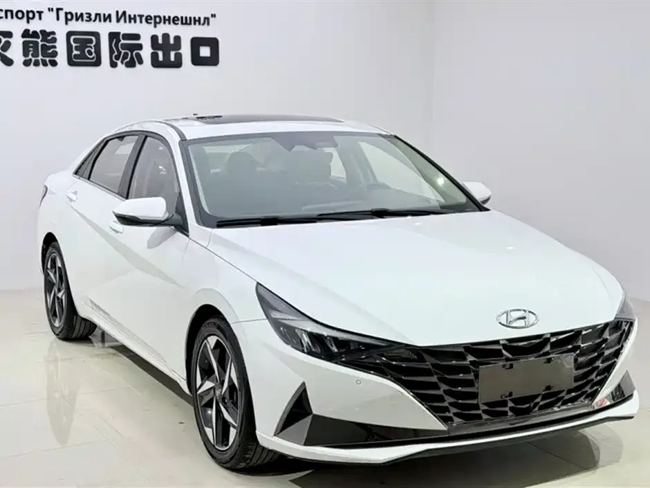 Hyundai Elantra — фото 4