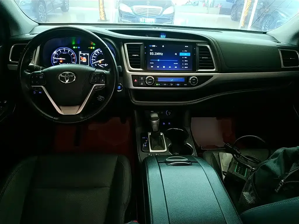 Toyota Highlander — фото 2