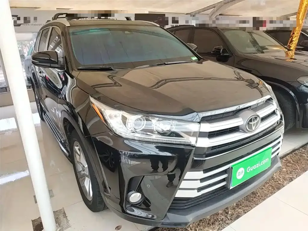 Toyota Highlander — фото 4