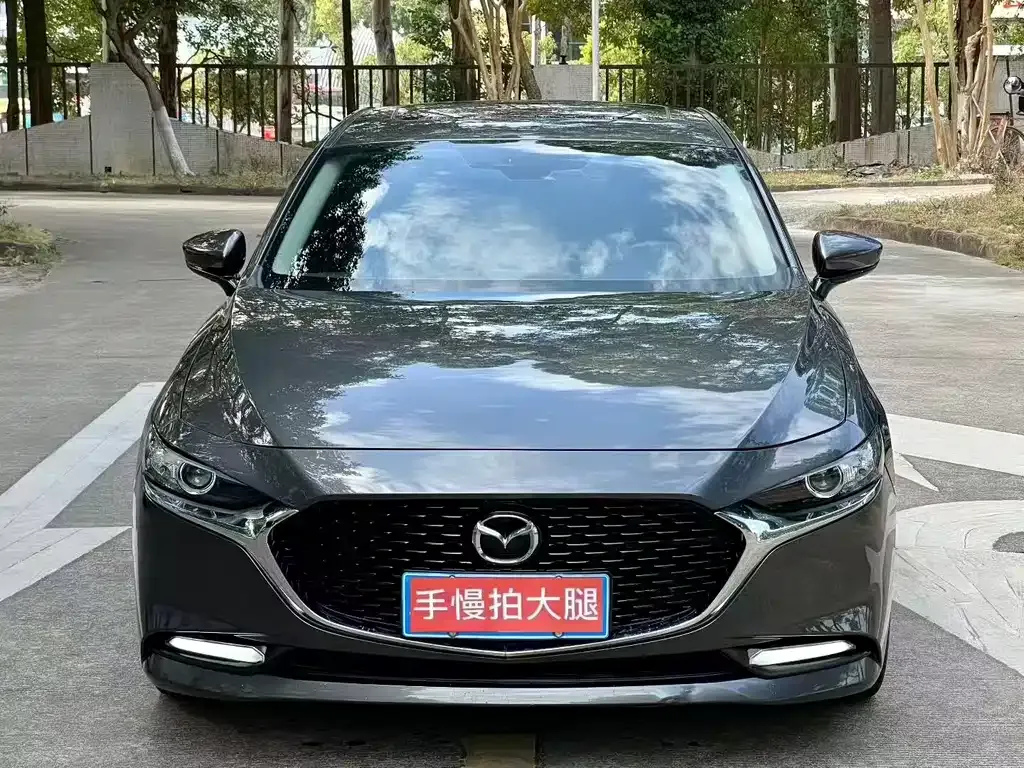 Mazda 3 Axela — фото 4