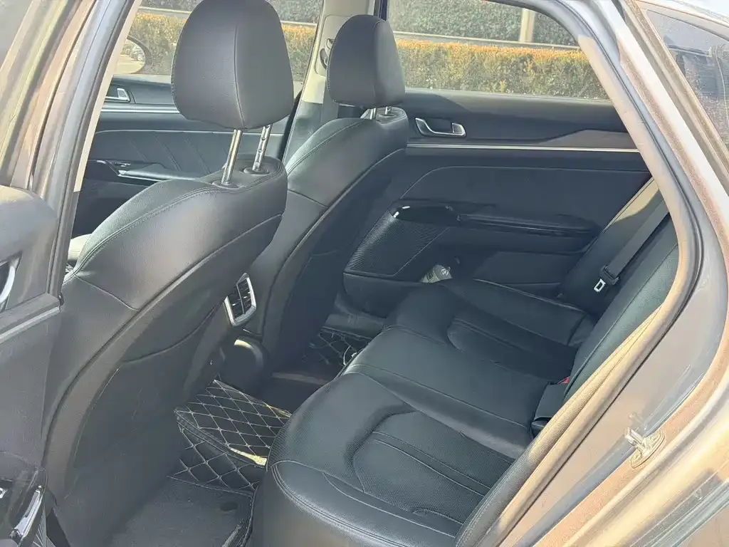Kia K5 2023 из CN, фото 4