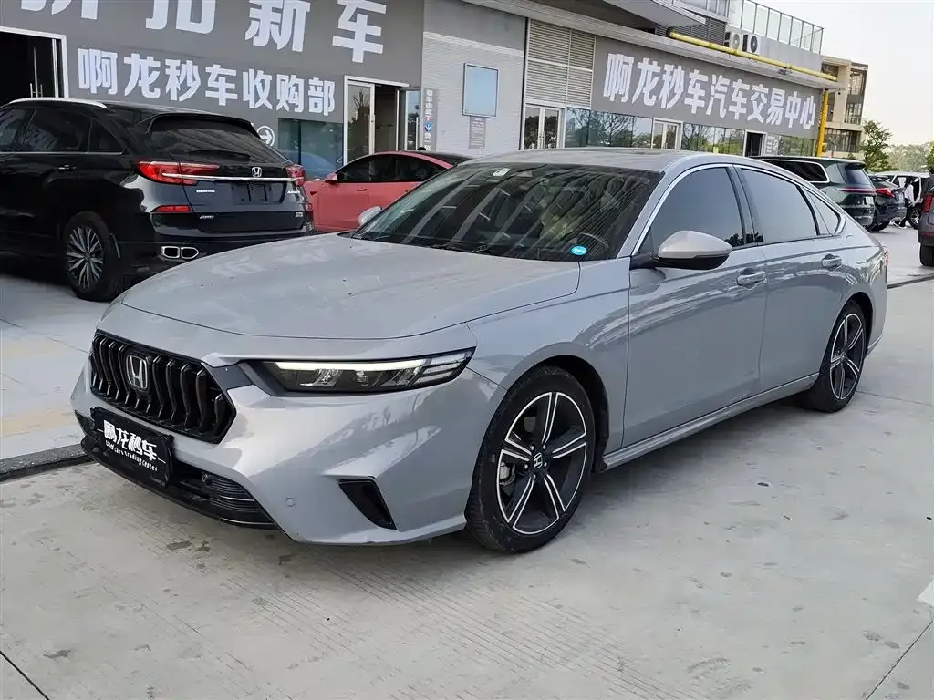 Honda Inspire 2023 из CN, фото 1