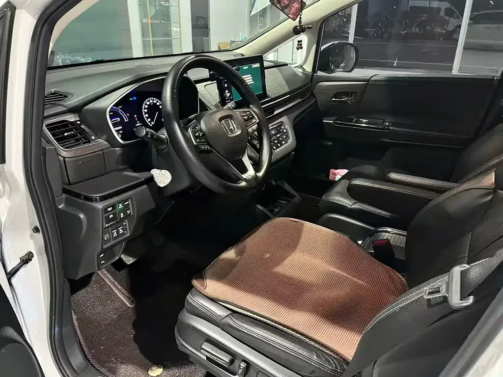 Honda Odyssey 2024 из CN, фото 8