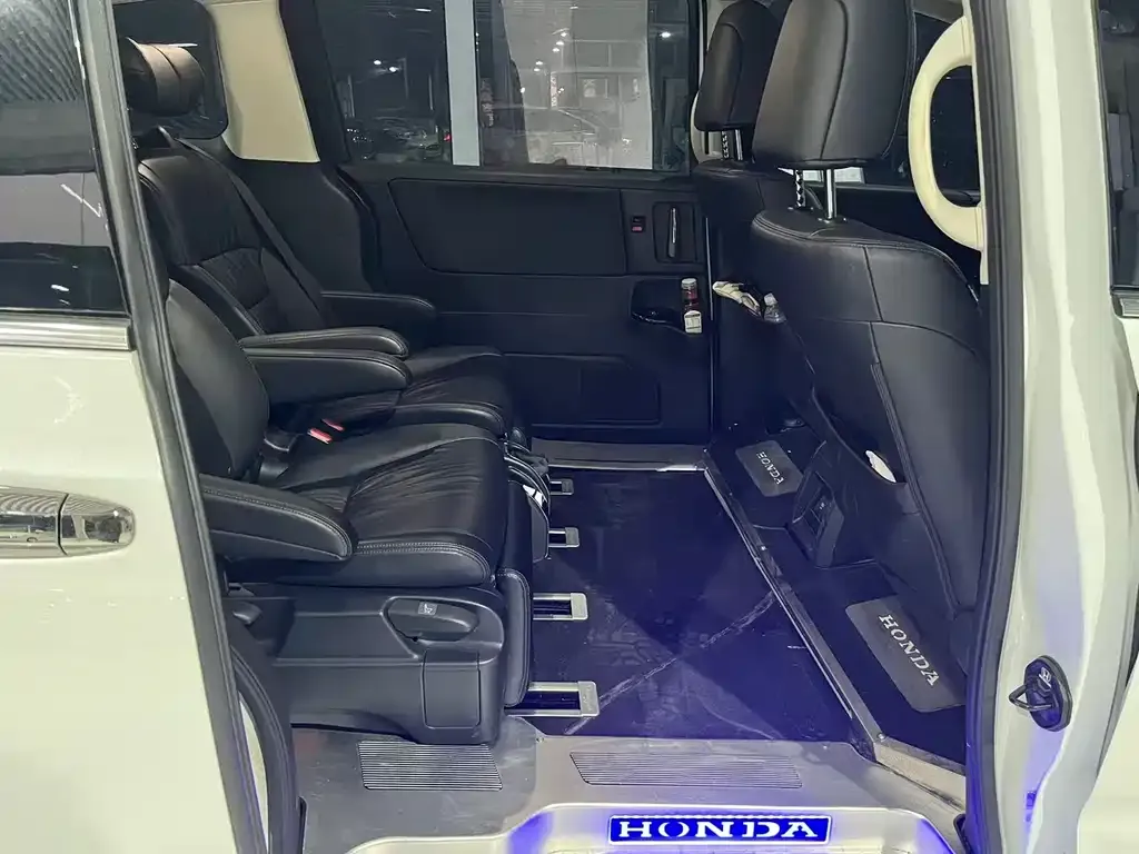 Honda Odyssey 2024 из CN, фото 5