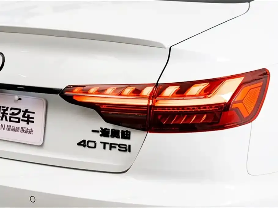 Audi A4L 2025 из CN, фото 2