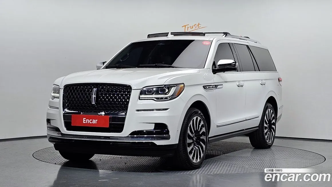 Lincoln Navigator
