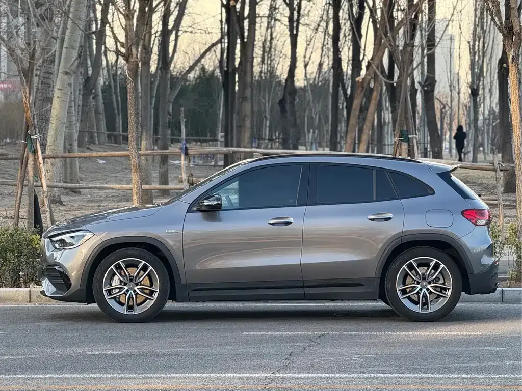 Mercedes-Benz GLA AMG — фото 10