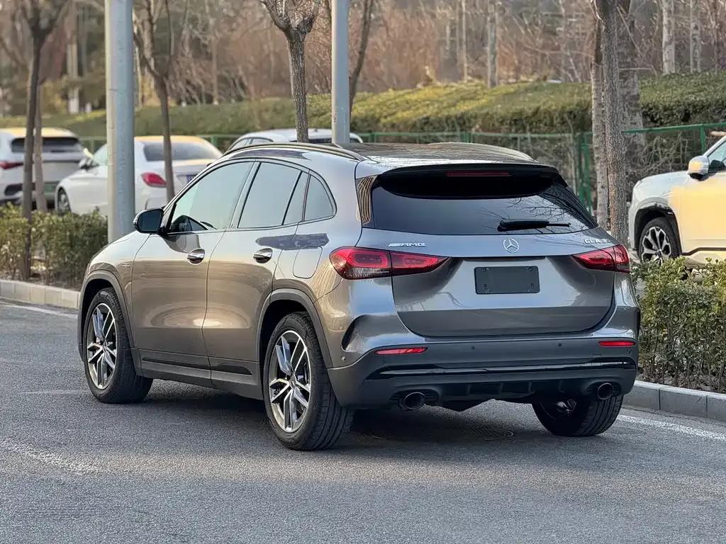 Mercedes-Benz GLA AMG — фото 9