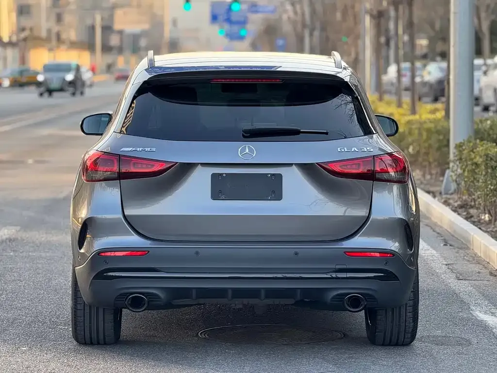 Mercedes-Benz GLA AMG — фото 2