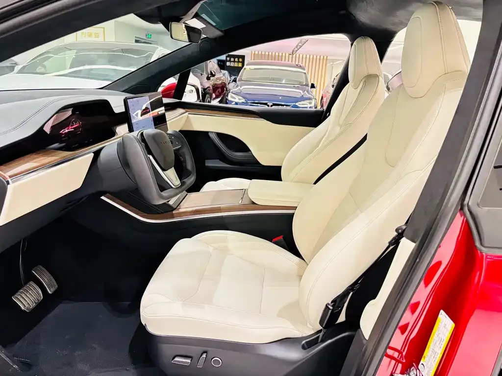 Tesla Model X 2024 из CN, фото 10