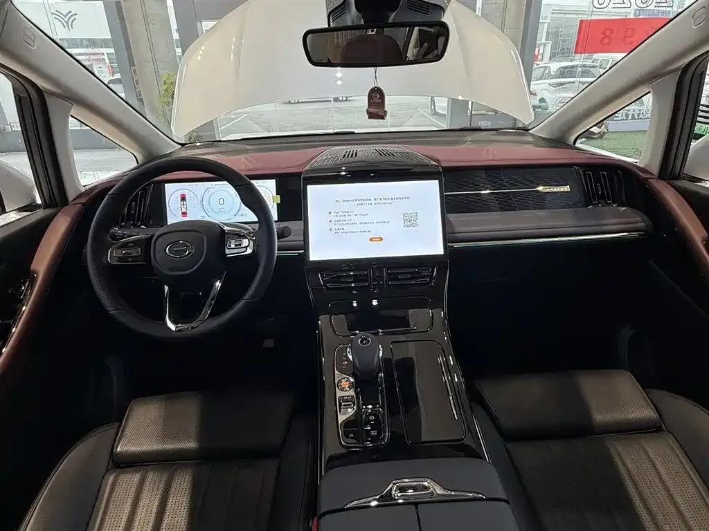 GAC Motor Trumpchi E9 — фото 10