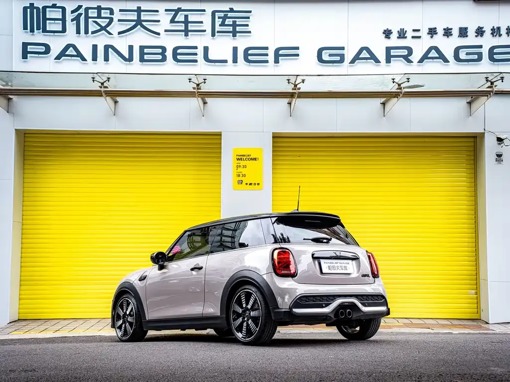 MINI Cooper (3-door) 2023 из CN, фото 8