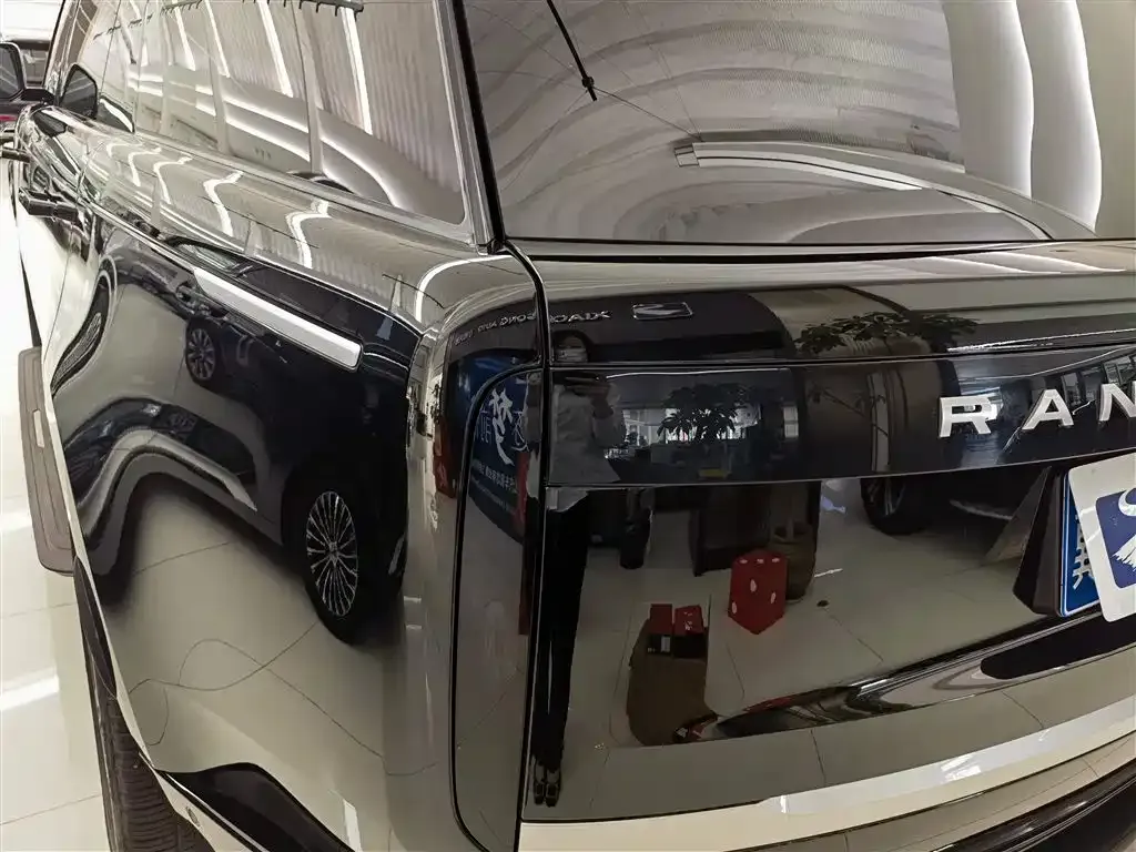 Land Rover Range Rover 2024 из CN, фото 4