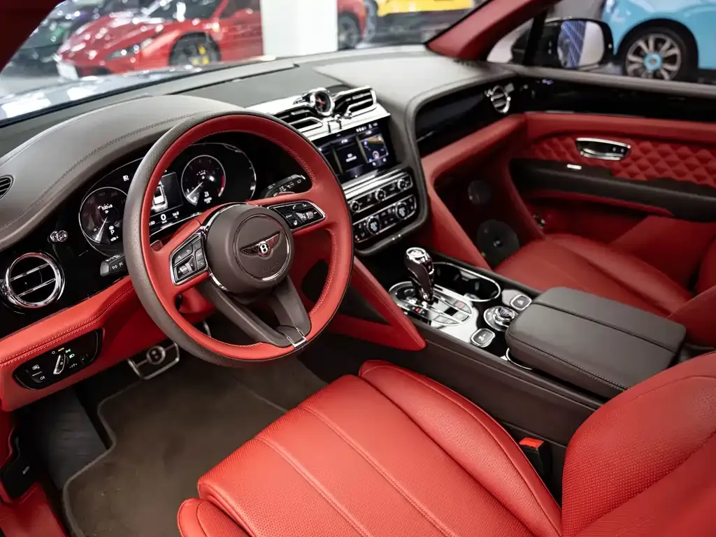 Bentley Bentayga 2022 из CN, фото 5