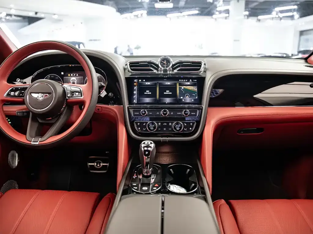 Bentley Bentayga 2022 из CN, фото 3