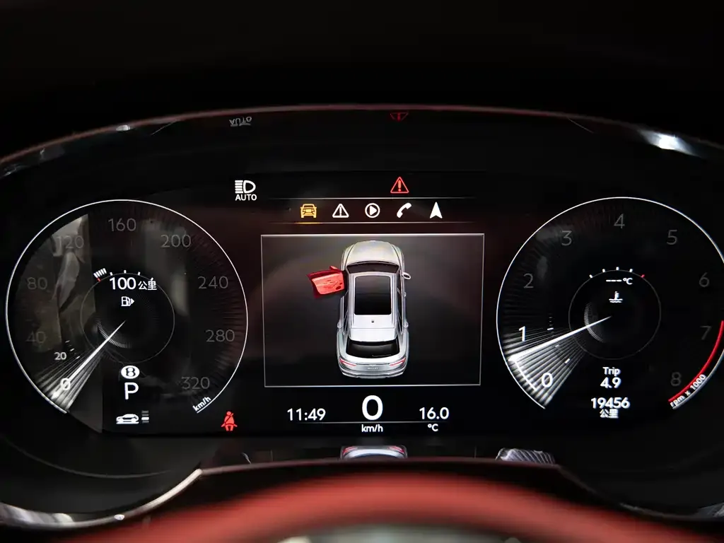 Bentley Bentayga 2022 из CN, фото 2