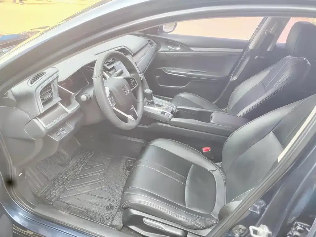 Honda Civic 2021 из CN, фото 2