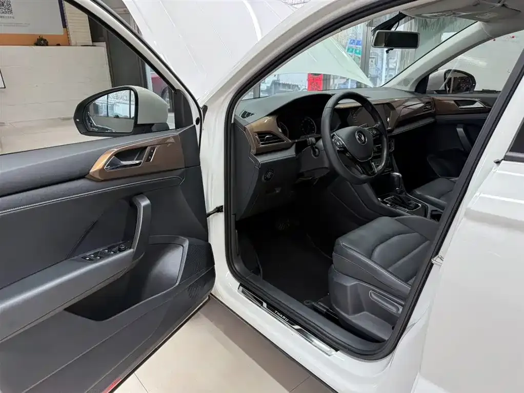 Volkswagen Tharu 2021 из CN, фото 4