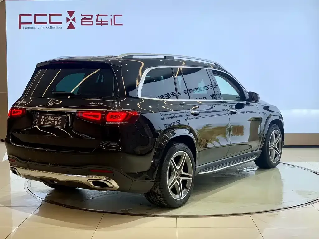 Mercedes-Benz GLS — фото 9