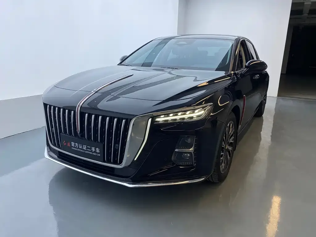 Hongqi H5 — фото 1