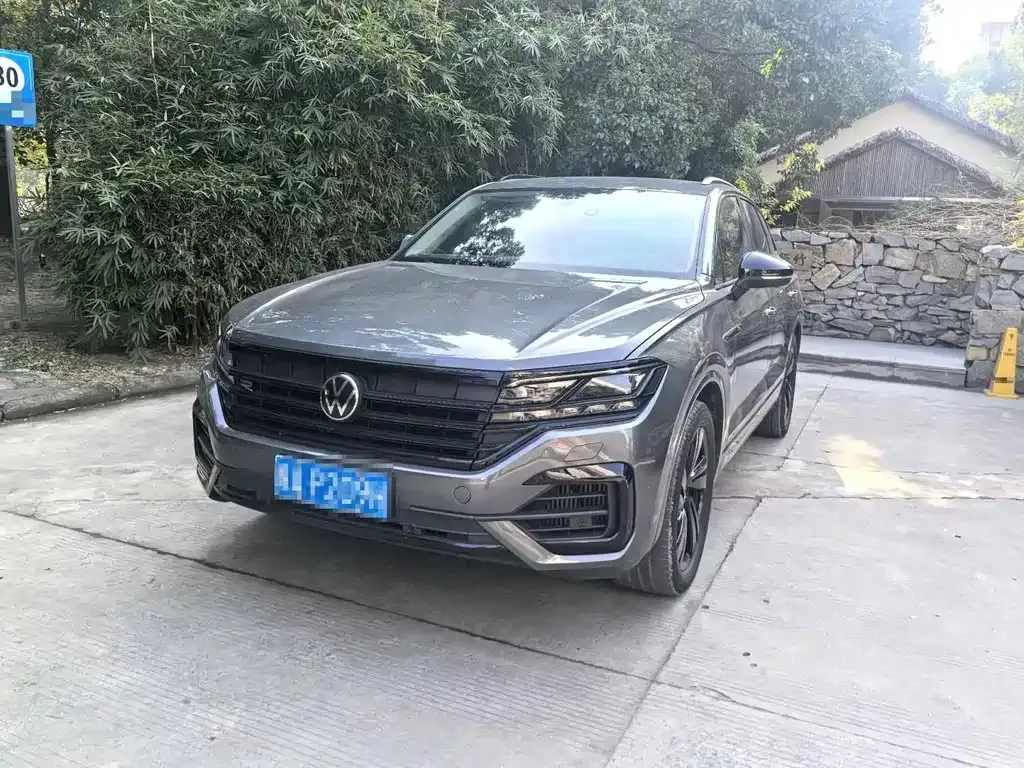 Volkswagen Touareg 2022 из CN, фото 1