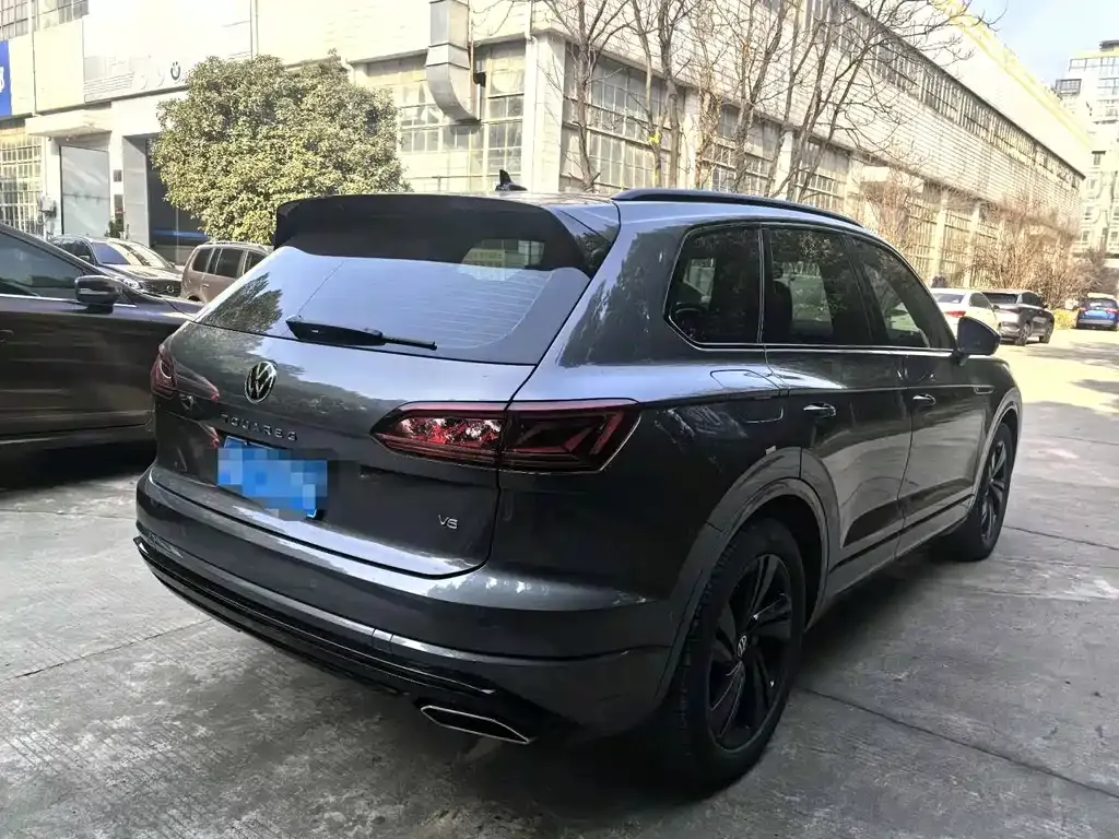 Volkswagen Touareg 2022 из CN, фото 10