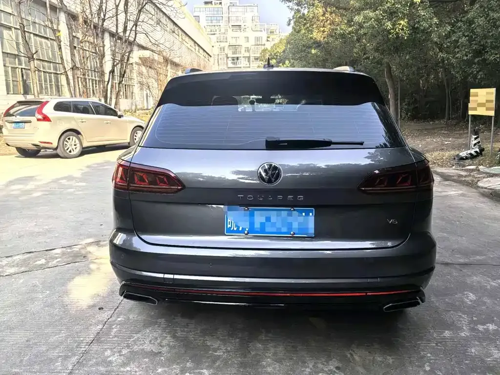 Volkswagen Touareg 2022 из CN, фото 2