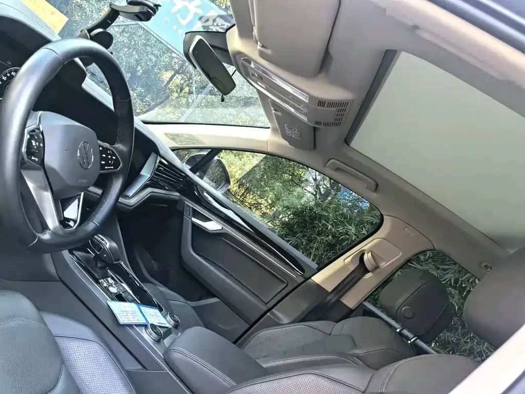 Volkswagen Touareg 2022 из CN, фото 5