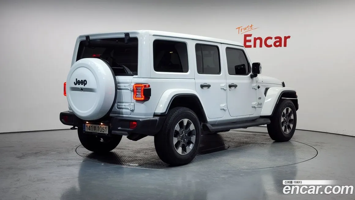 Jeep Wrangler 2022 из KR, фото 3