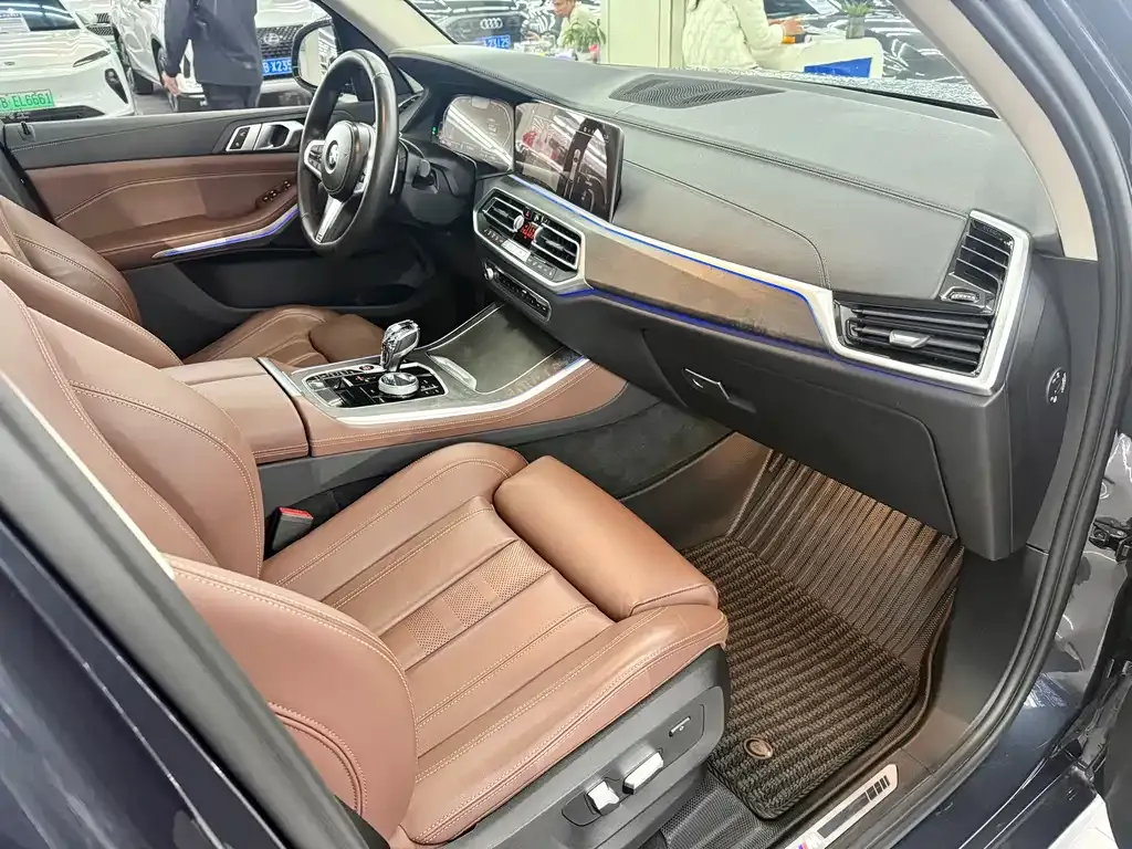 BMW X5 (Import) — фото 6