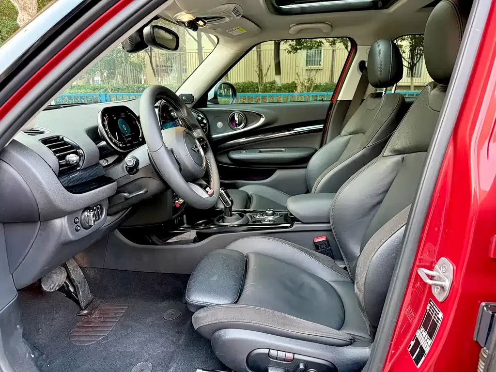MINI Clubman — фото 5