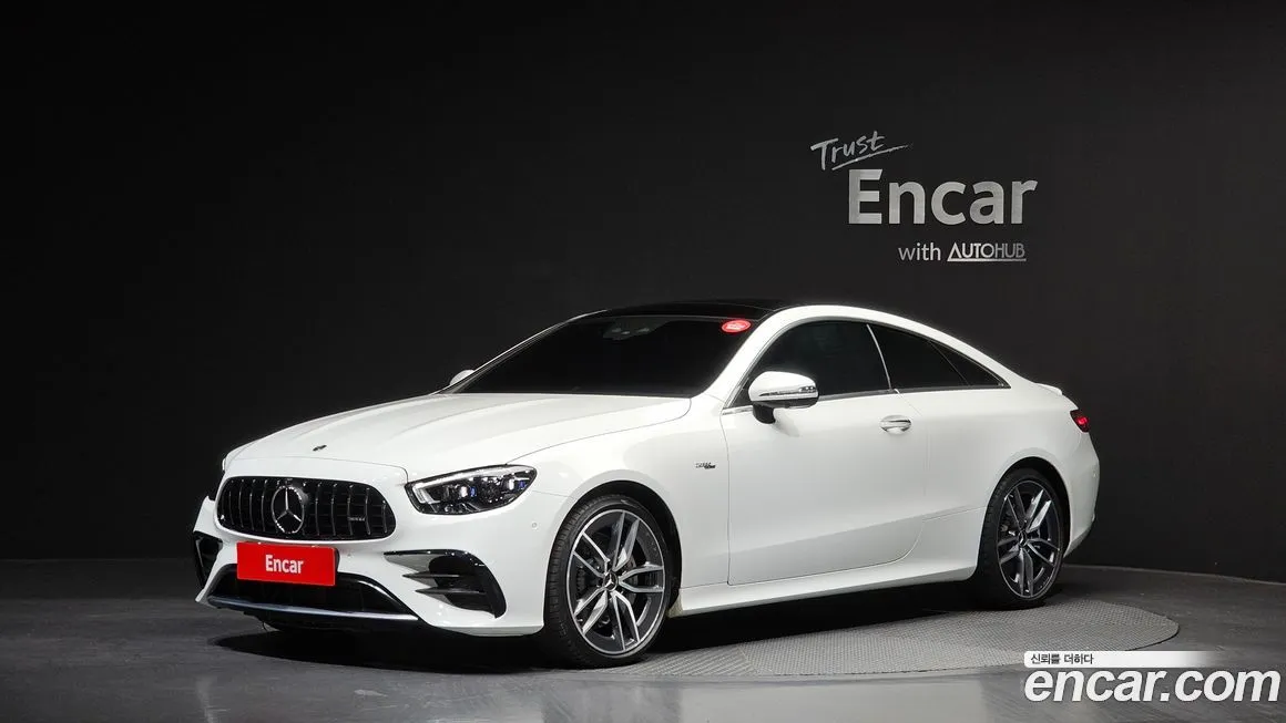 Mercedes-Benz E-Class — фото 1
