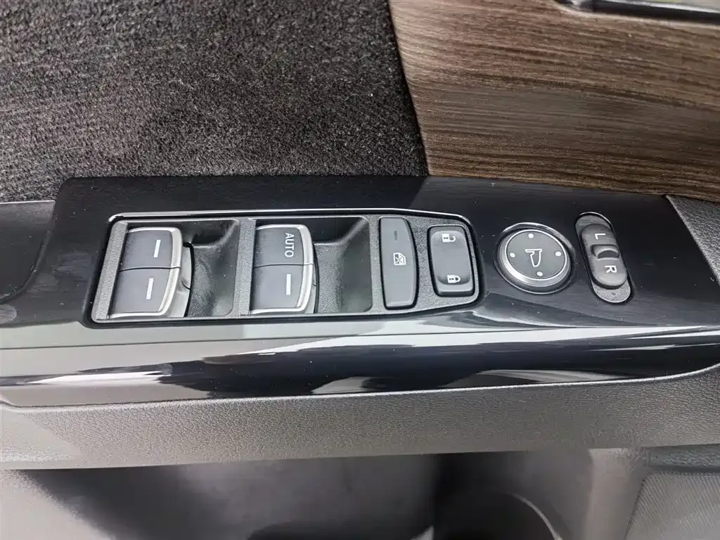 Honda Odyssey 2024 из CN, фото 9