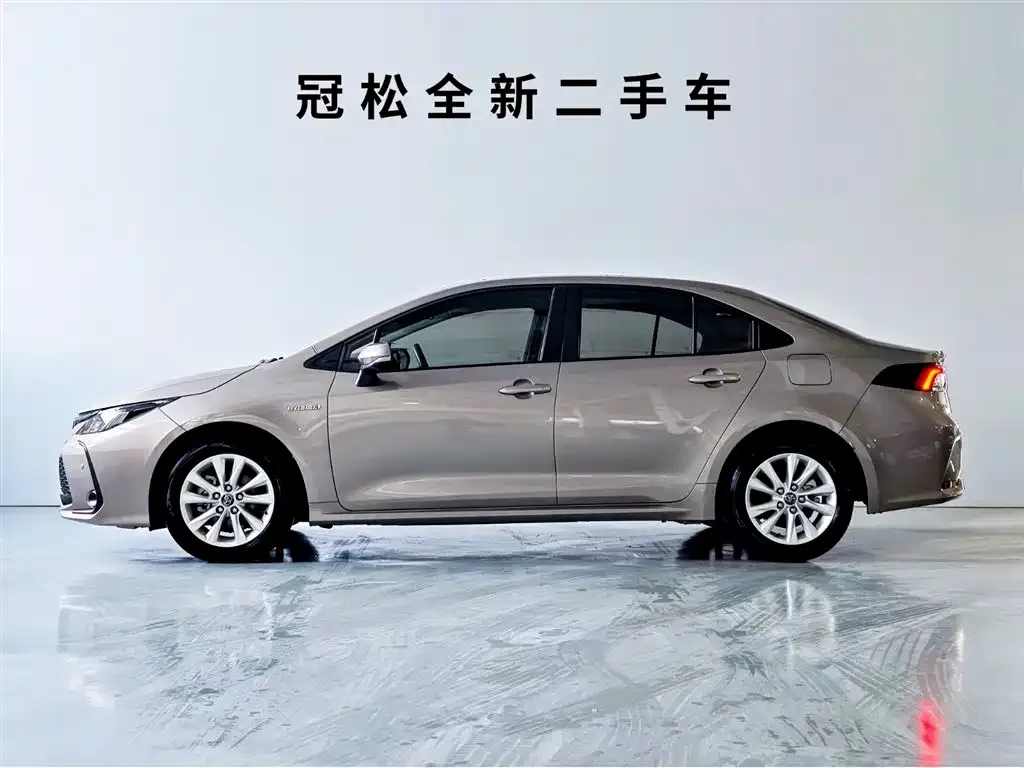 Toyota Corolla 2024 из CN, фото 2