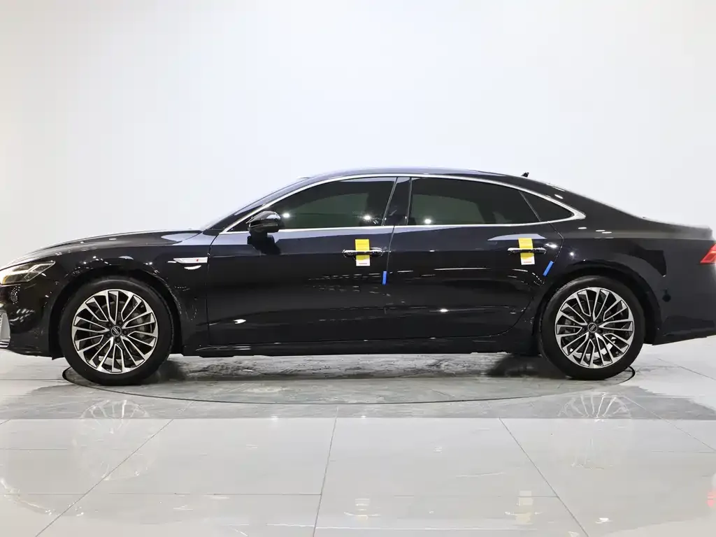 Audi A7L 2024 из CN, фото 4