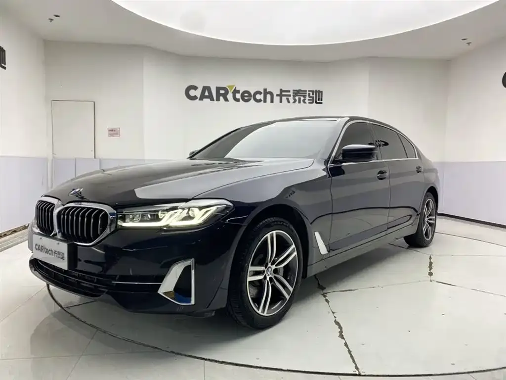 BMW 5 Series 2023 из CN, фото 1