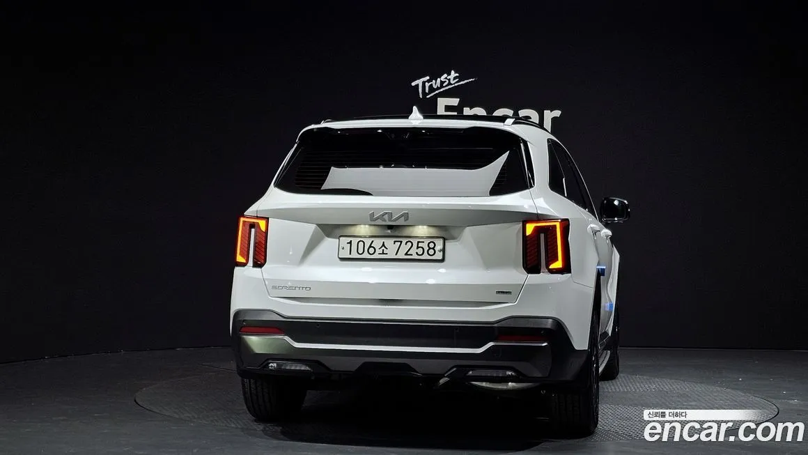Kia Sorento — фото 3
