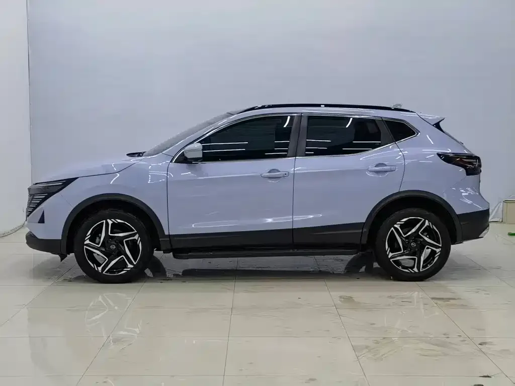 Nissan Qashqai — фото 9