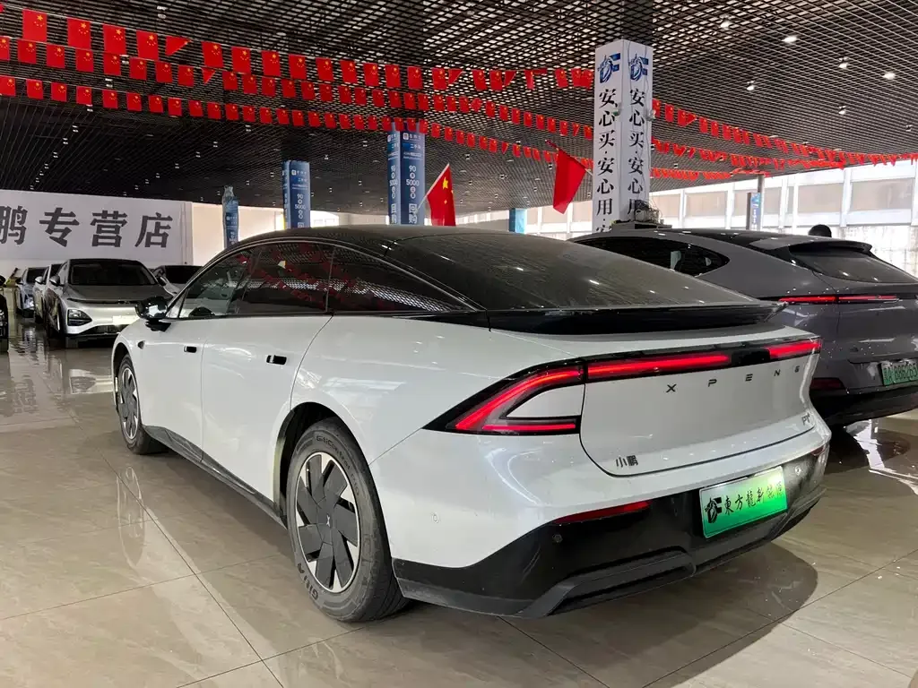 XPeng P7+ — фото 10