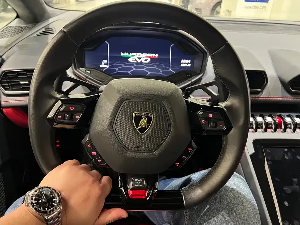 Lamborghini Huracan 2021 из CN, фото 2