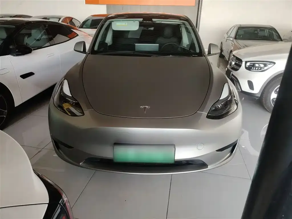 Tesla Model Y — фото 3