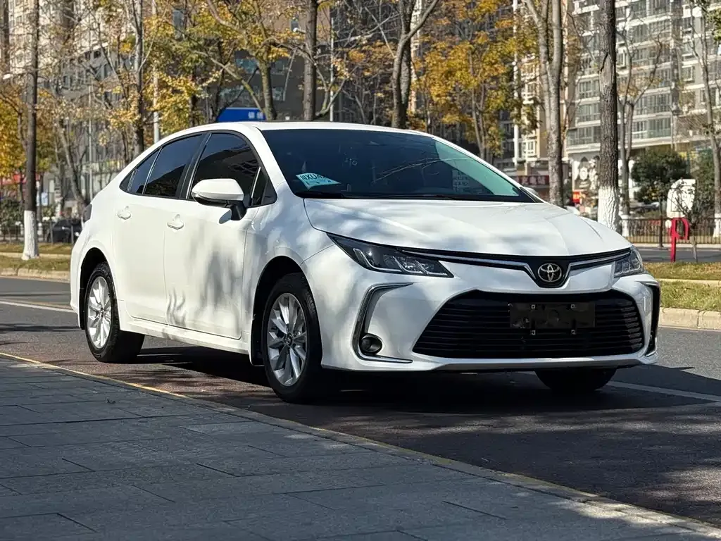 Toyota Corolla 2022 из CN, фото 3