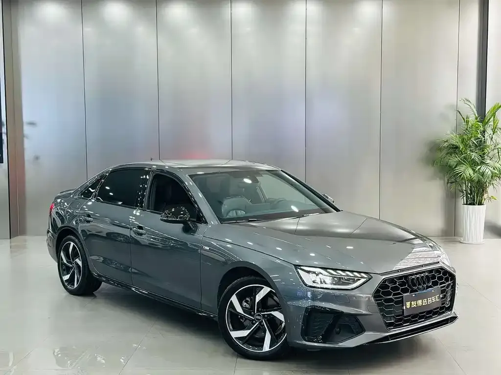 Audi A4L 2023 из CN, фото 3