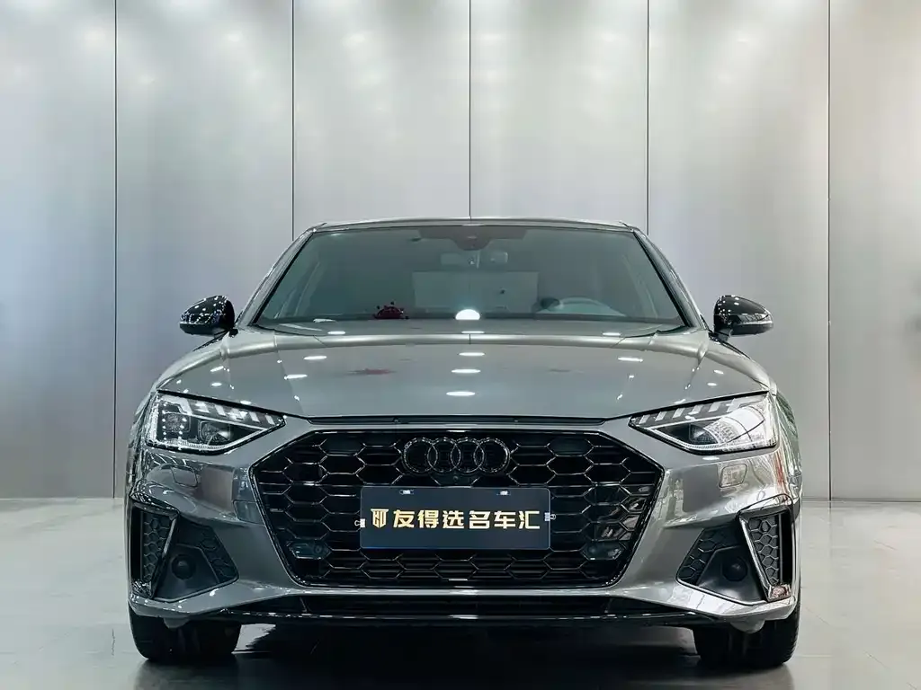 Audi A4L 2023 из CN, фото 2