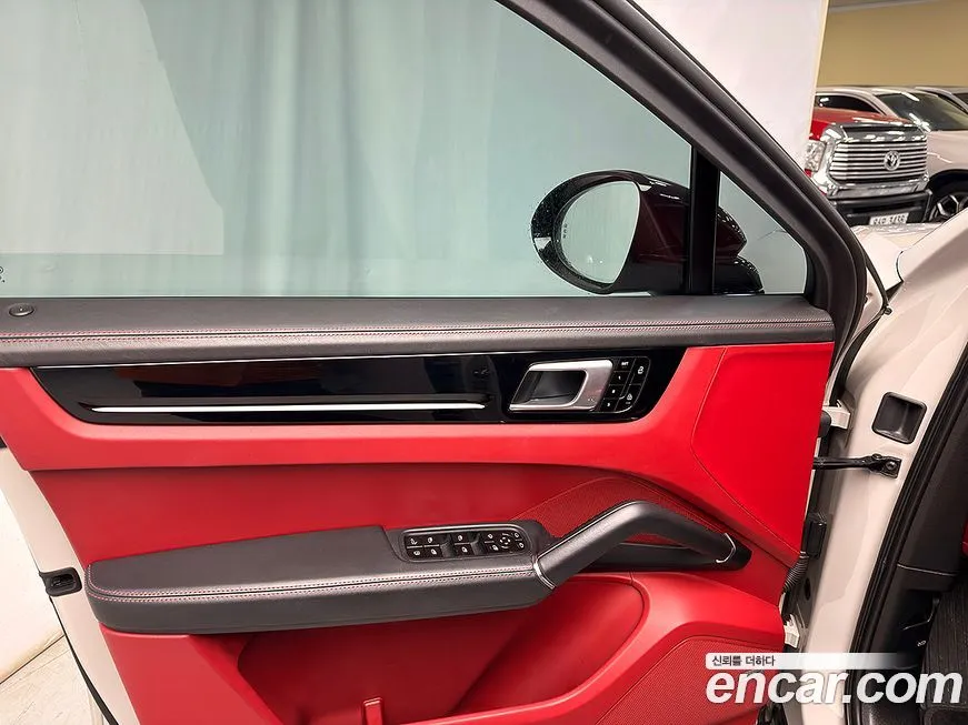 Porsche Cayenne 2021 из KR, фото 3