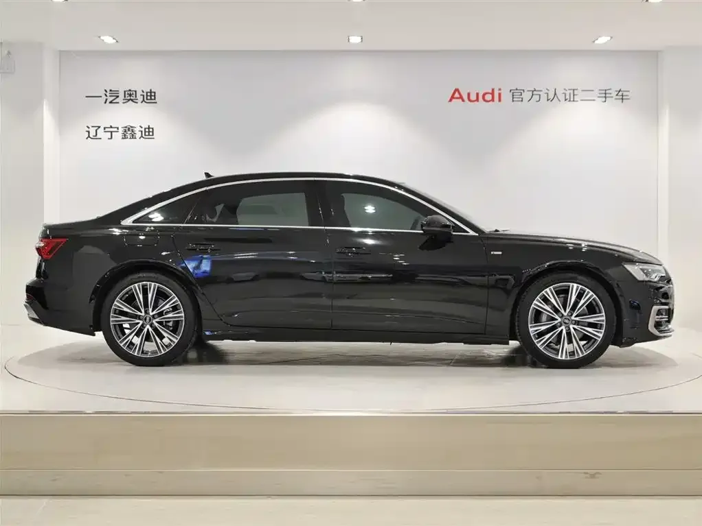 Audi A6L — фото 7